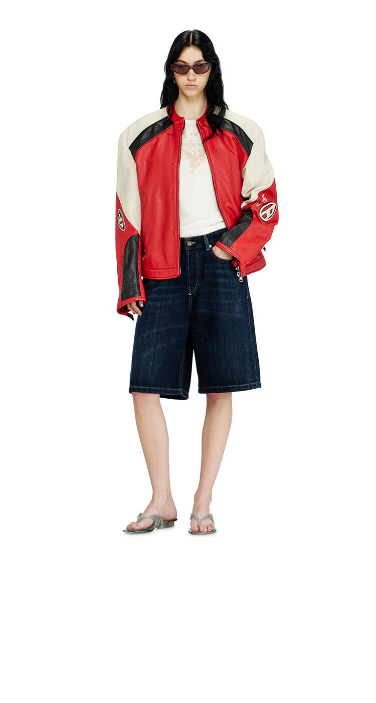 Sculptural flip-flops in Melflex&reg;