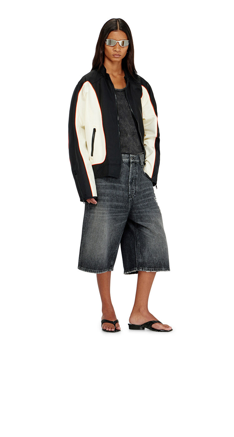 Sculptural flip-flops in Melflex&reg;