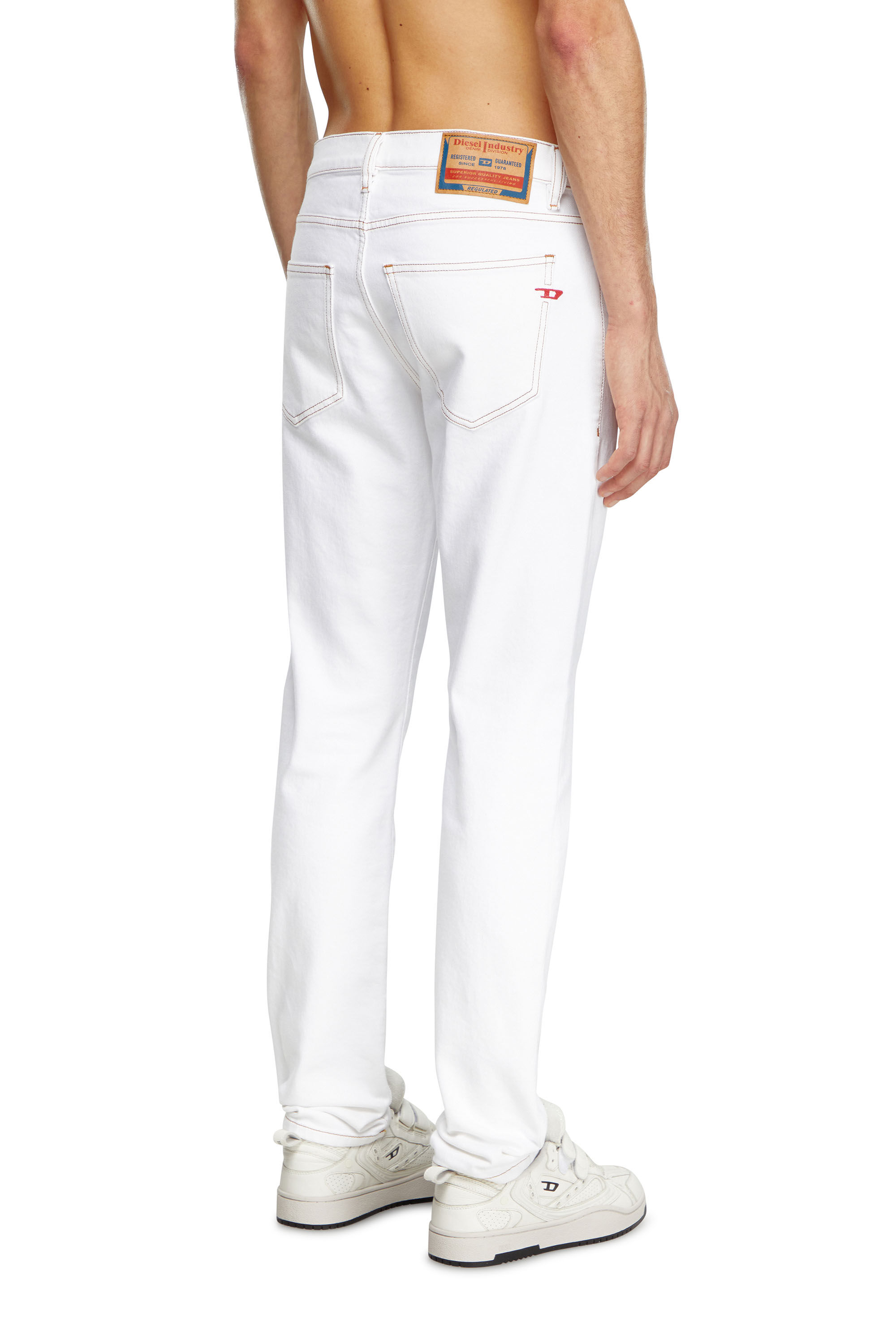 Men's Slim Jeans | Regular Waist 2019 D-StruktWhite | Diesel KH