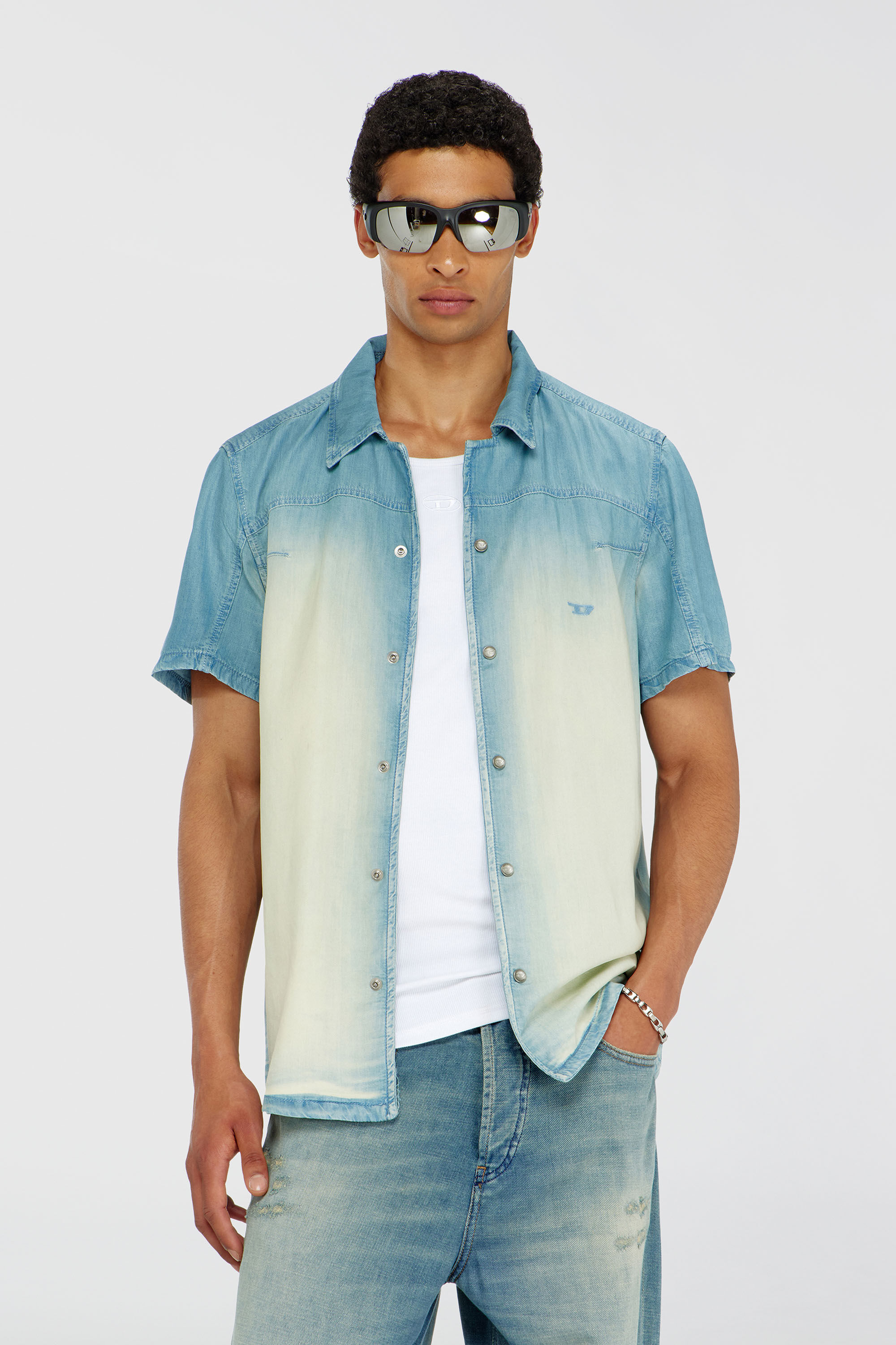 Diesel - D-CLARIVO-S, Man's Short-sleeve shirt in fluid overdyed denim in Light Blue - 3
