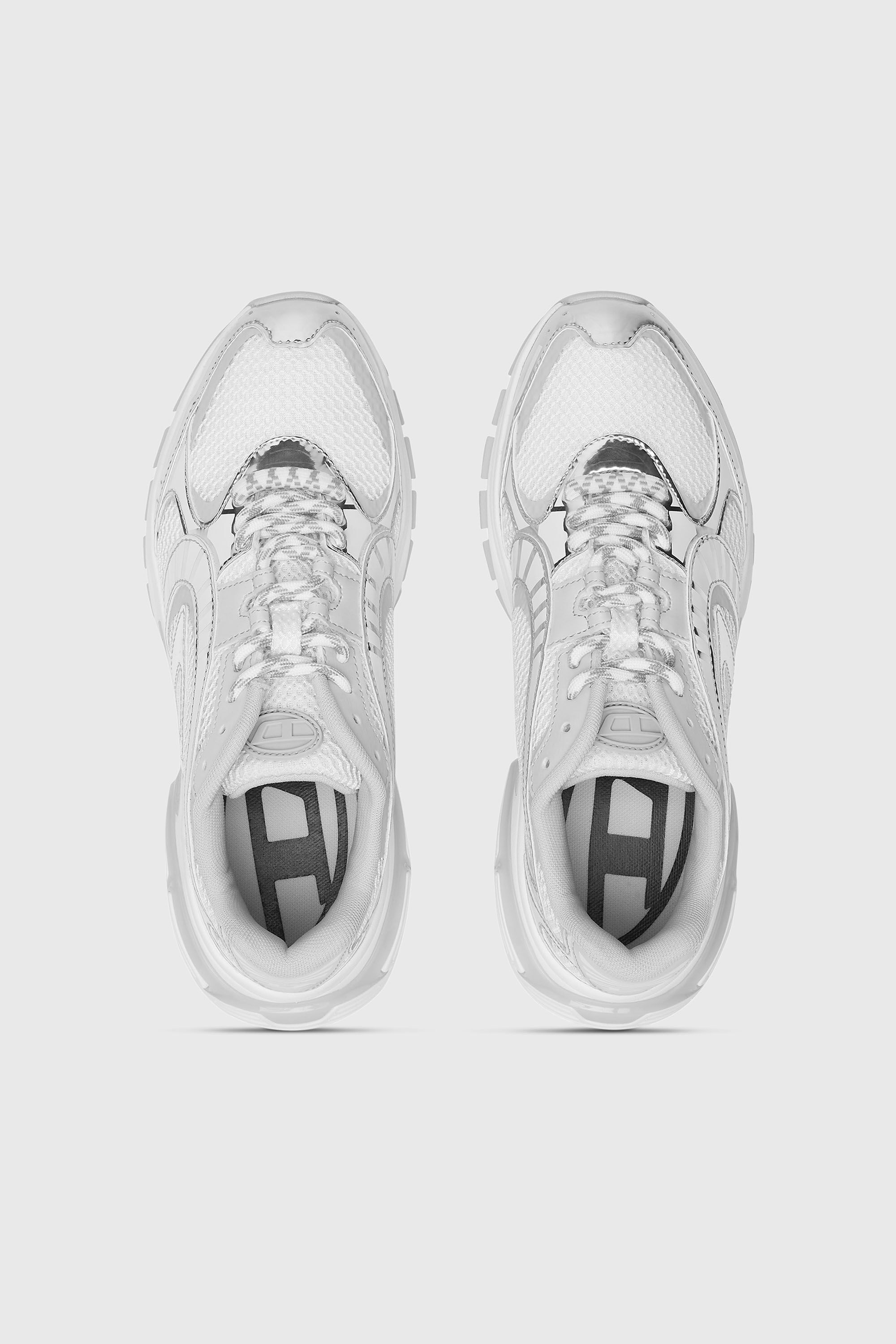Diesel - S-PRO-V-DENSE LOW W, Woman's S-Pro-V-Dense-Metallic mesh sneakers with Oval D logo in White/Silver - 4