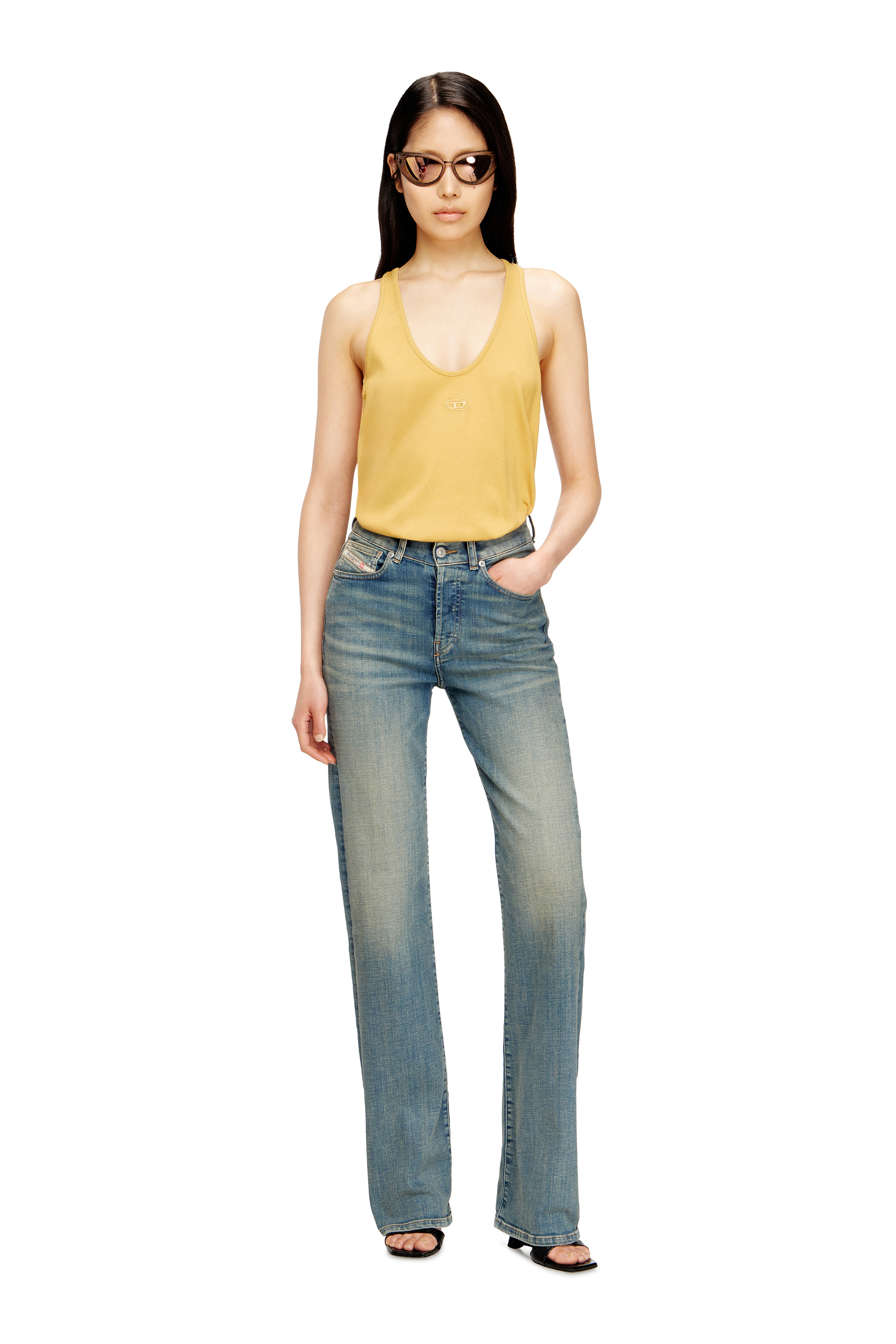 Diesel - Woman's Regular Jeans 1971 D-Sent 09N32, Medium blue - 2