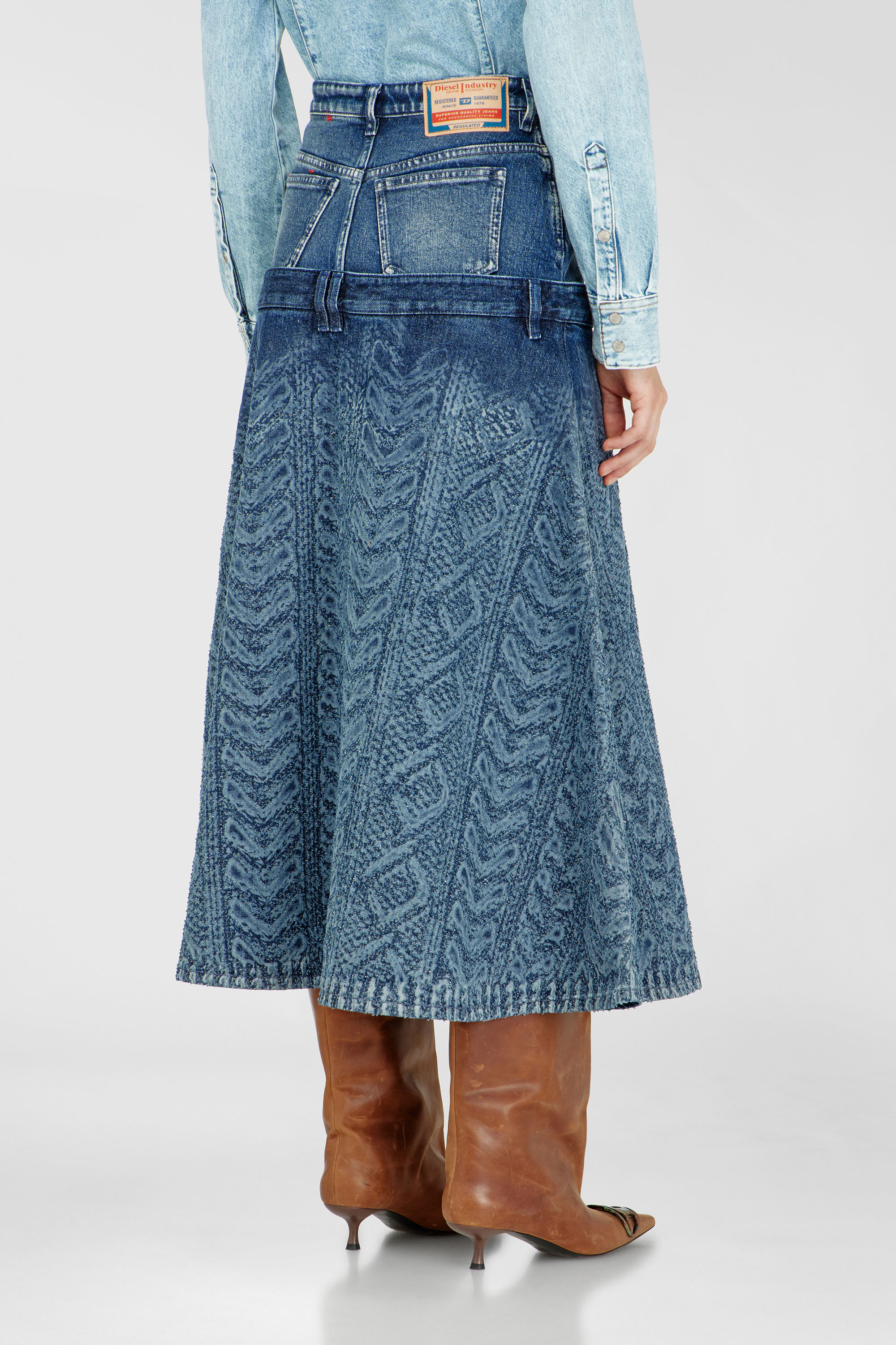 Diesel - DE-VORYA-S1, Woman's Midi skirt in cable-knit-effect denim in Medium blue - 4