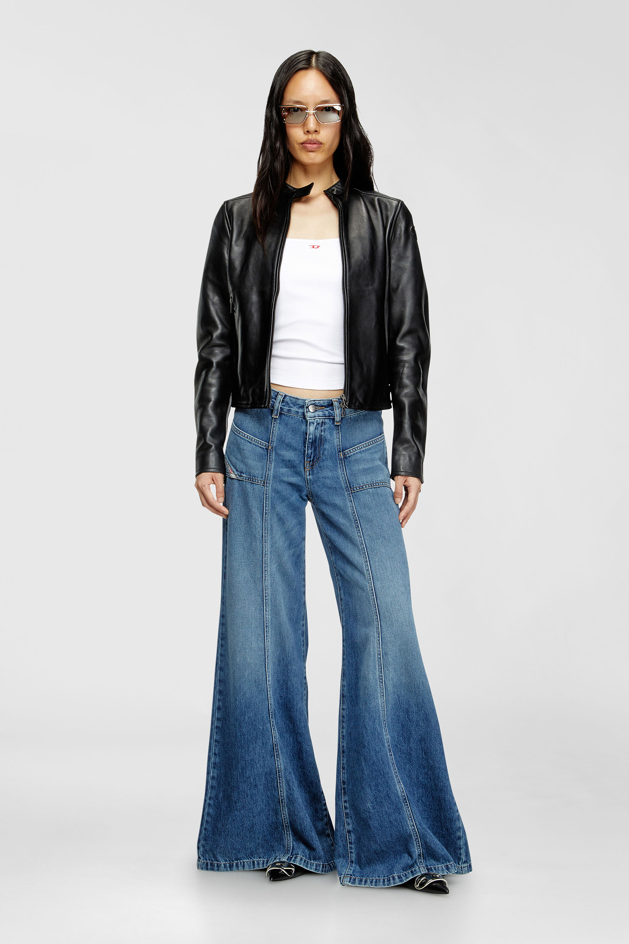 Diesel - Woman's Flare Jeans D-Akii 09M56, Medium blue - 1