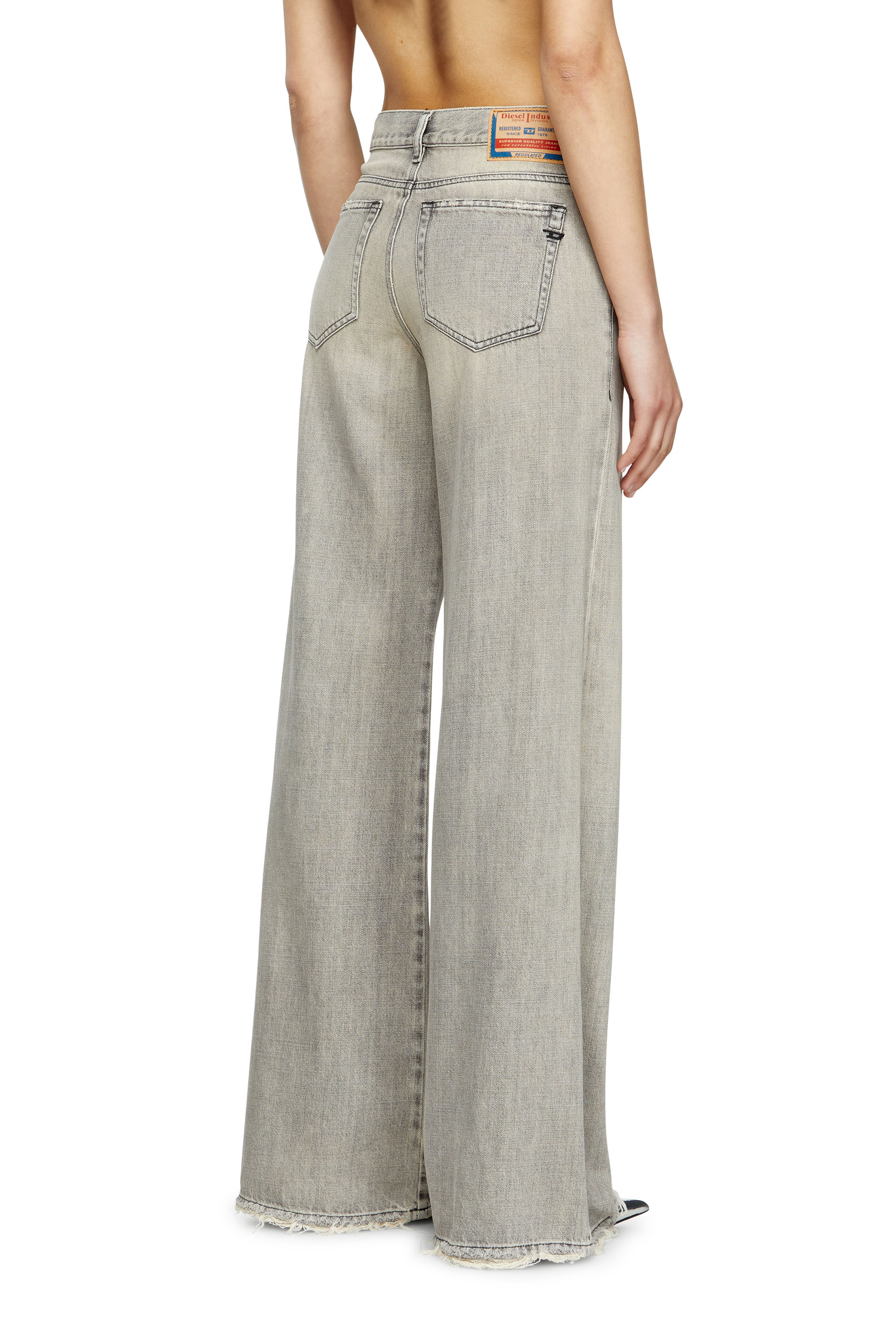 Diesel - Woman's Flare Jeans 1978 D-Akemi 068RU, Grey - 4