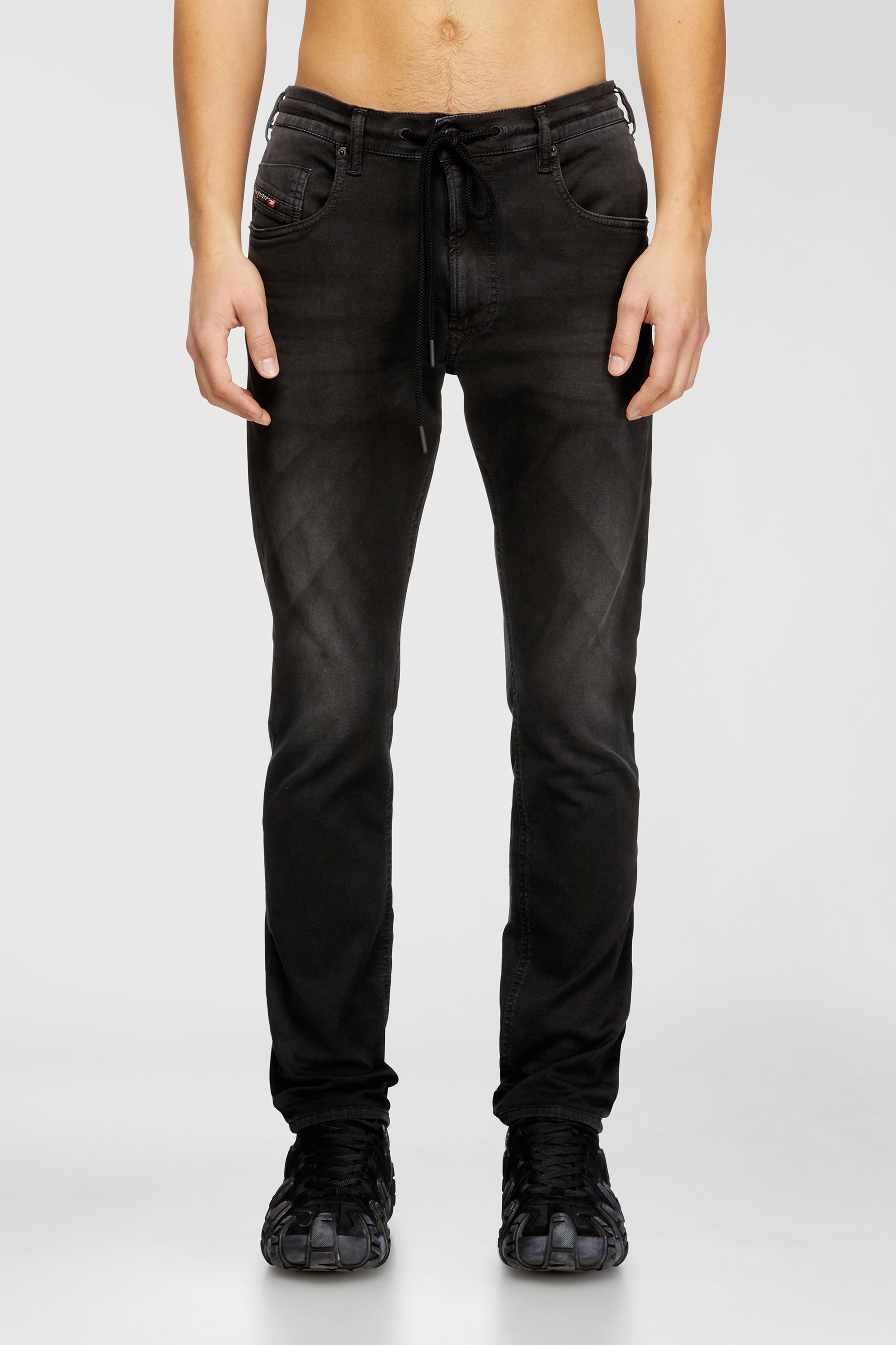 Diesel - Man's Regular 2032 D-Krooley Joggjeans&reg; 0670M, Black - 2